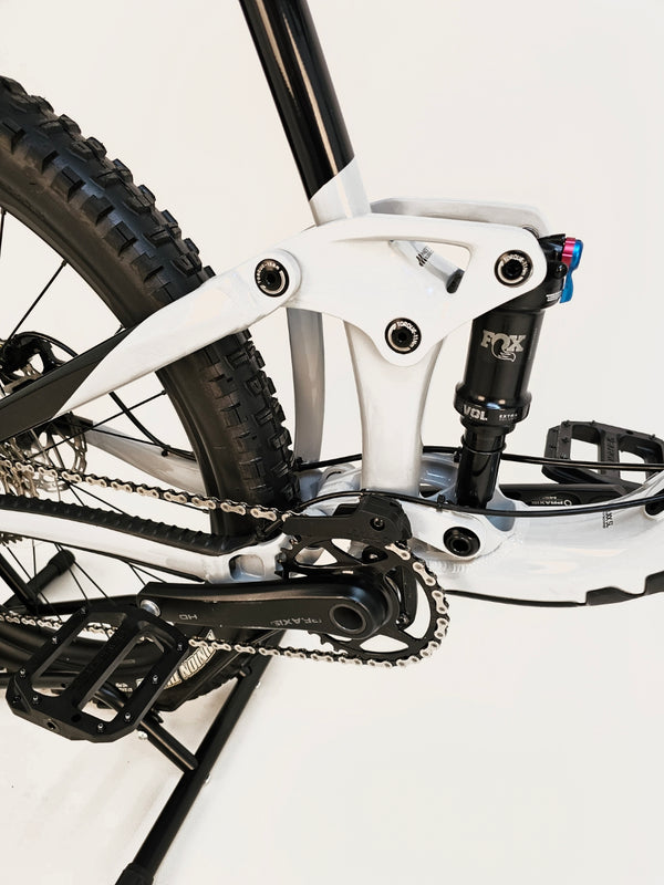 Giant Trance X 3 2023 / X-LARGE /RRP: £3,299.00 / Excellent Condition!