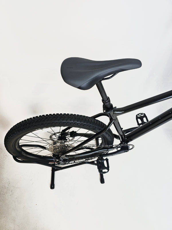 Giant Fathom 2 2022 / MEDIUM / RRP: £1,399.00 / Excellent Condition