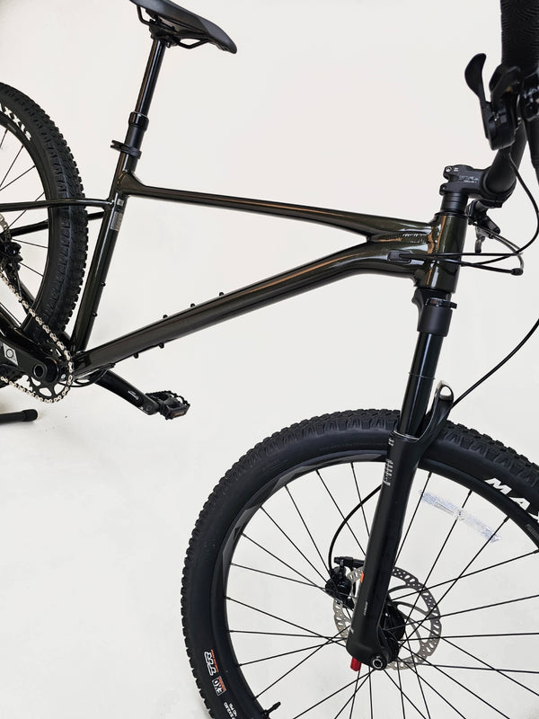 Giant Fathom 2 2022 / MEDIUM / RRP: £1,399.00 / Excellent Condition