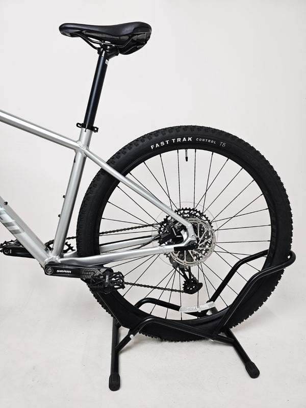 Specialized Rockhopper EXPERT 2023 / LARGE / Very Good Condition