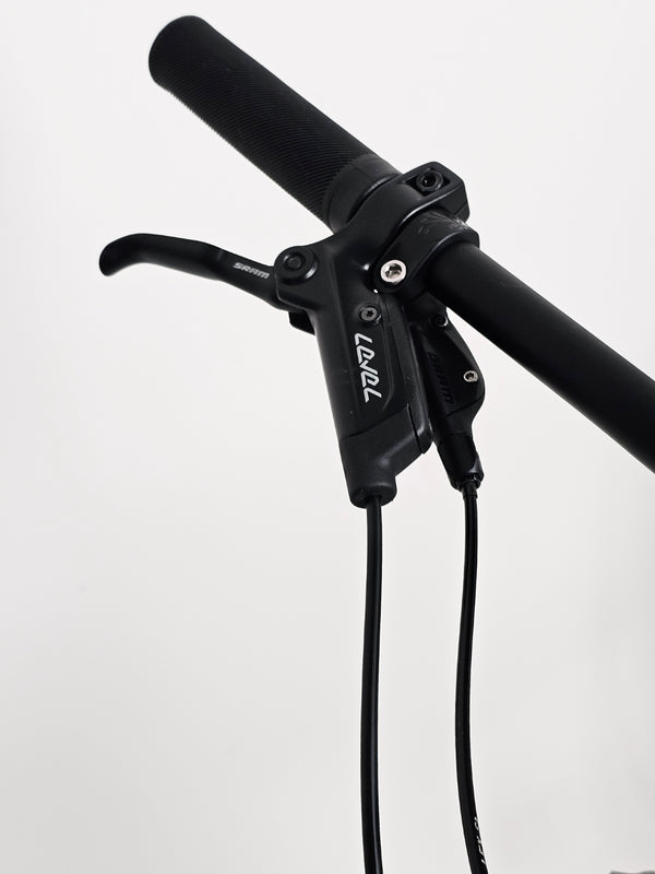 Specialized Rockhopper EXPERT 2023 / LARGE / Very Good Condition