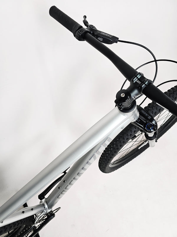 Specialized Rockhopper EXPERT 2023 / LARGE / Very Good Condition