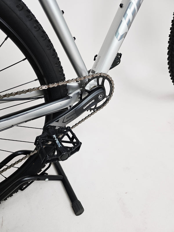 Specialized Rockhopper EXPERT 2023 / LARGE / Very Good Condition