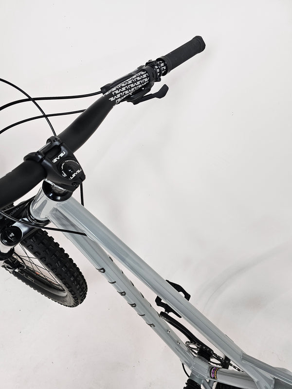 2022 Ribble HT 725 Sport Hardtail Bike / XL / RRP: £1,599.00 / Very Good Condition