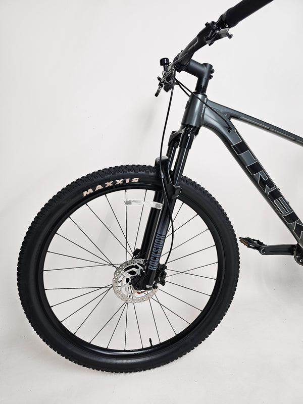 Trek X-Caliber 8 2023 / M-L / RRP: £1,390.00 / Very Good Condition