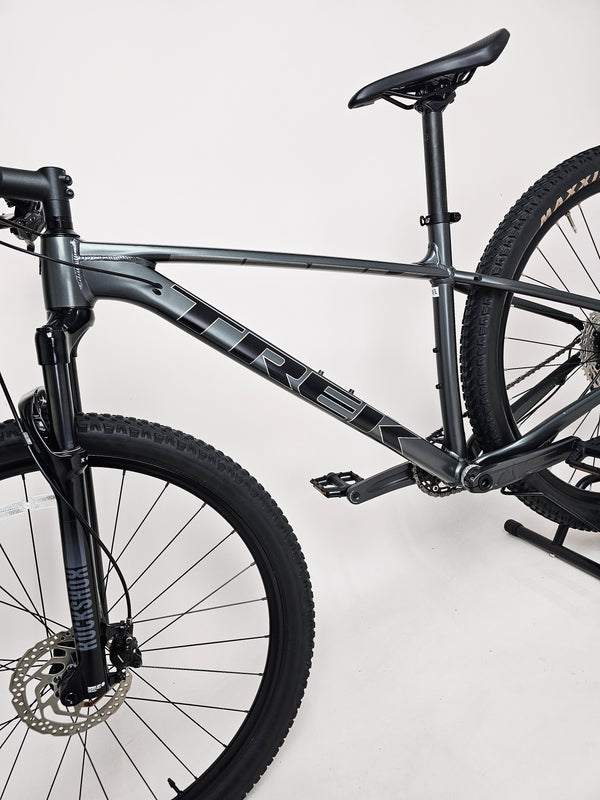 Trek X-Caliber 8 2023 / M-L / RRP: £1,390.00 / Very Good Condition