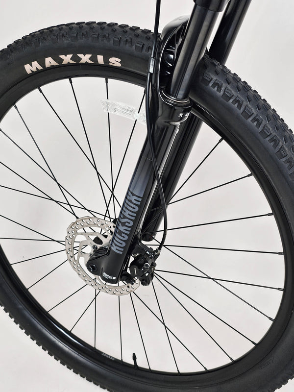 Trek X-Caliber 8 2023 / M-L / RRP: £1,390.00 / Very Good Condition