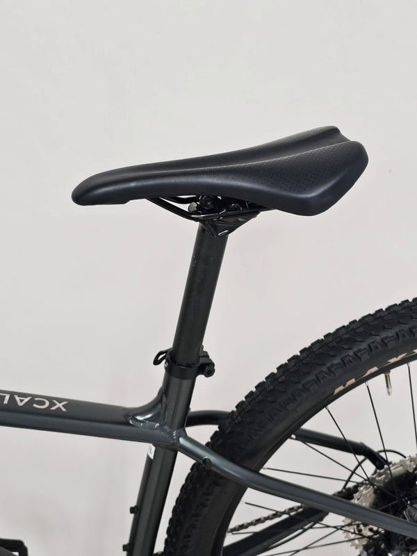 Trek X-Caliber 8 2023 / M-L / RRP: £1,390.00 / Very Good Condition