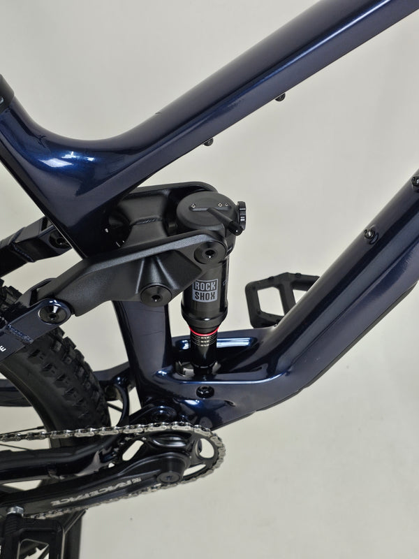 2022 Vitus Escarpe 29 CR / LARGE / RRP: £2,299.99 / EXCELLENT Condition!