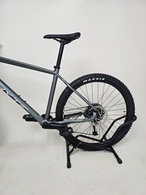 Whyte 801 V4 2022 / LARGE / RRP: £1,250.00 / Very Good Condition