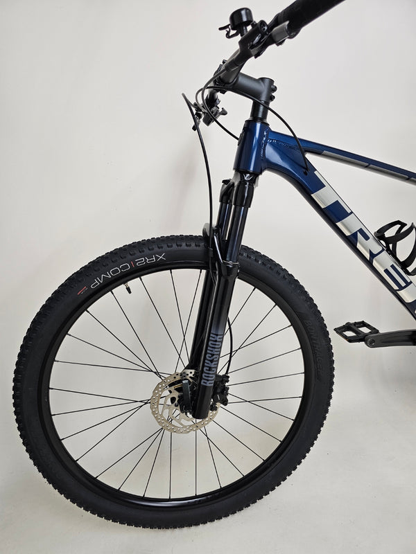 Trek X-CALIBER 7 2021 Mountain Bike / MEDIUM-LARGE / Very Good Condition