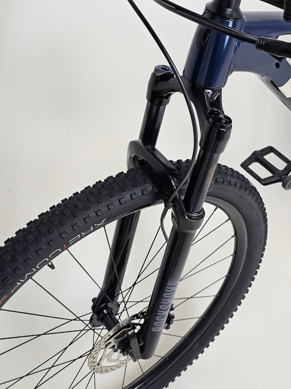 Trek X-CALIBER 7 2021 Mountain Bike / MEDIUM-LARGE / Very Good Condition