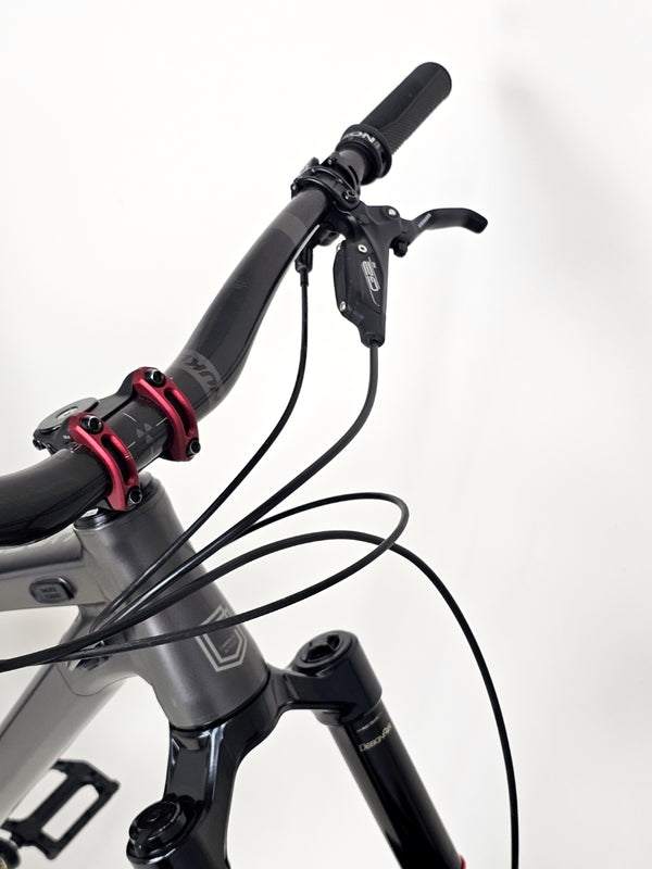 Commencal META SX V4 RIDE DIRT 2022 / Mullet / RRP: £3,500.00+ / Excellent Condition!