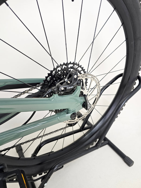 Specialized Stumpjumper Comp Alloy / LARGE / FOX/ RRP: £2,950.00 / Like NEW!