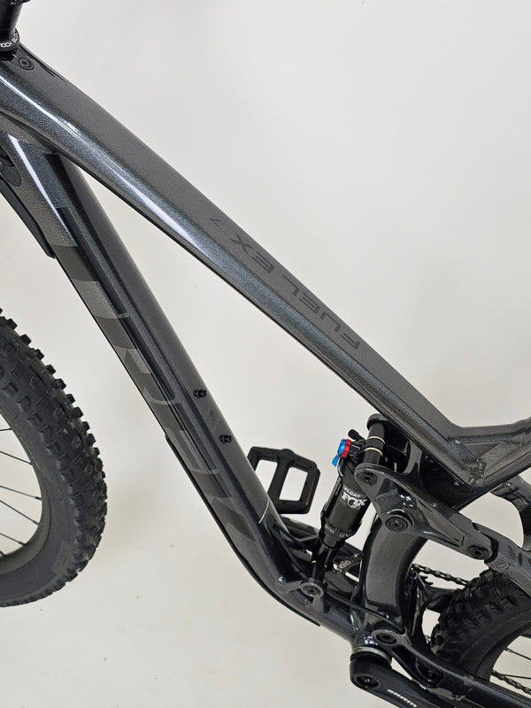 Trek Fuel EX 7 2022 / MEDIUM / RRP: £2,950.00 / Like NEW!
