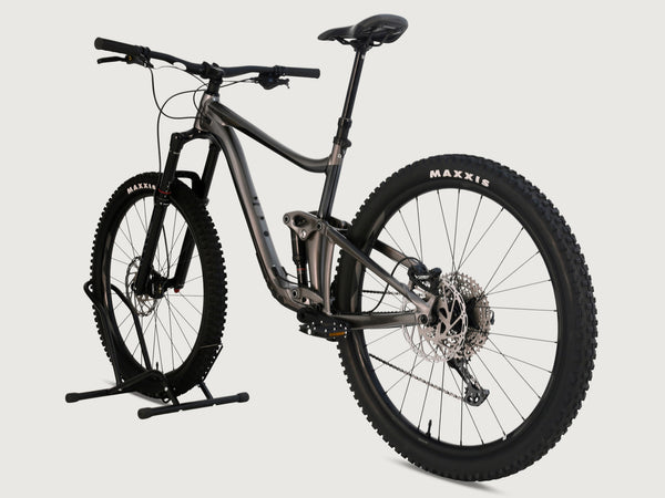 Giant Reign 29 2022 / LARGE / RRP: £2,999.00 / Excellent Condition!