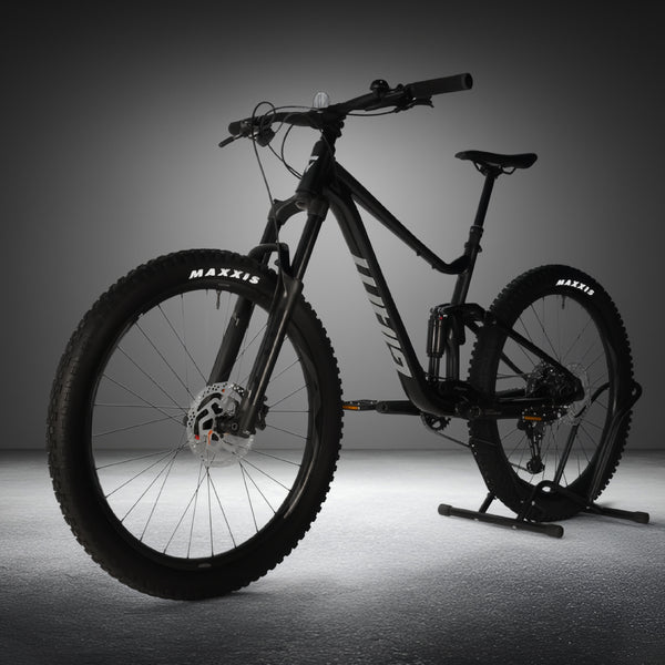 Giant Stance 2024 / MEDIUM / RRP: £1,999.00 / Excellent Condition!