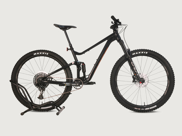 Giant Stance 29 1 2024/ MEDIUM / RRP: £2,399.00 / Very Good Condition