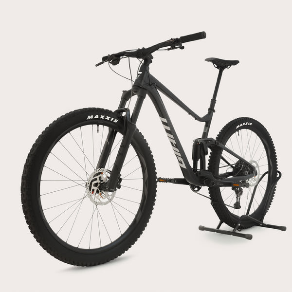 Giant Stance 29 2 2024 / LARGE / Dropper / Tubeless / RRP: £1,999.00 / Like NEW!