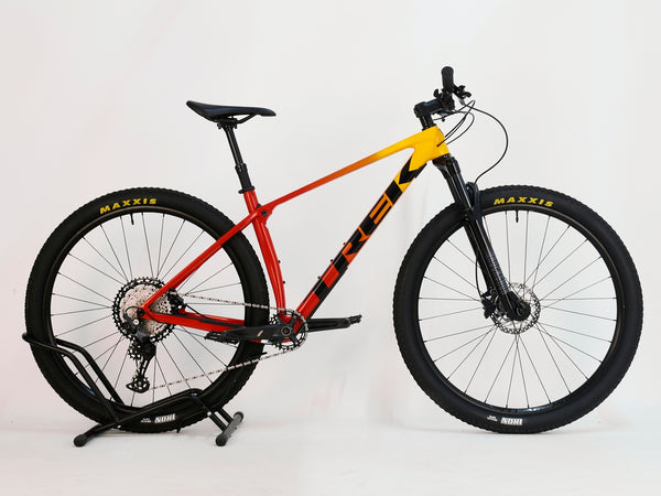 Trek Procaliber 9.5 Carbon/ MEDIUM- LARGE / RRP:£1,600.00 / Very Good Condition