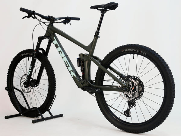 Trek Remedy 8 2023 / LARGE / RRP: £3,450.00 / Very Good Condition