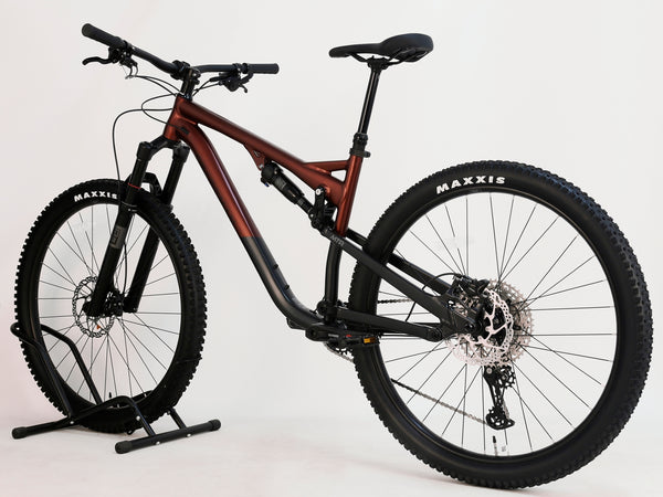 2025 Boardman MTR 8.9 / LARGE / RRP: £1,900.00 / Used Once!