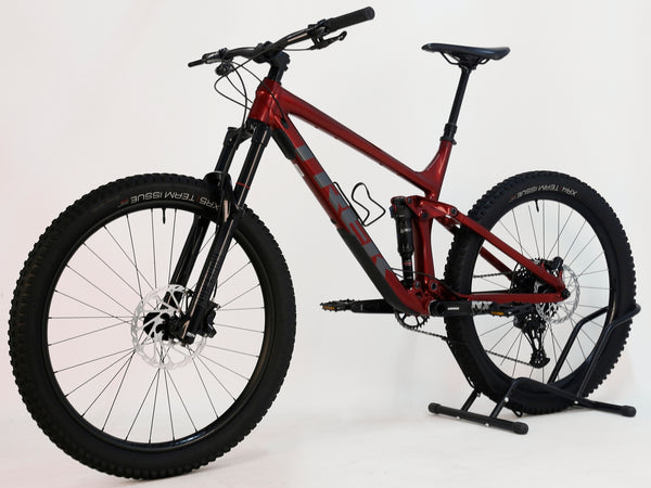 Trek Remedy 7 2022/ LARGE / RRP: £2,750.00 / Very Good Condition