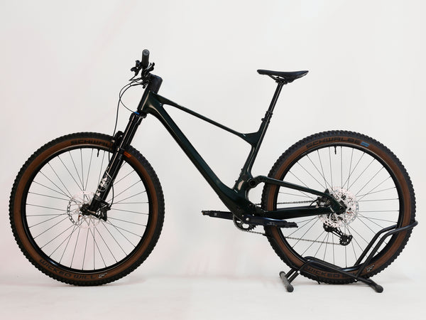 Scott SPARK 930 2024 Carbon / LARGE / RRP: £4,199.00 / Excellent Condition