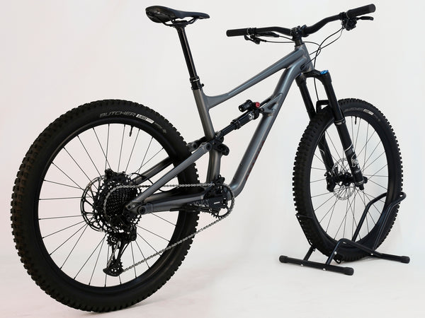 Specialized Status 160/ LARGE (S4) / RRP: £2,900.00 / Excellent Condition