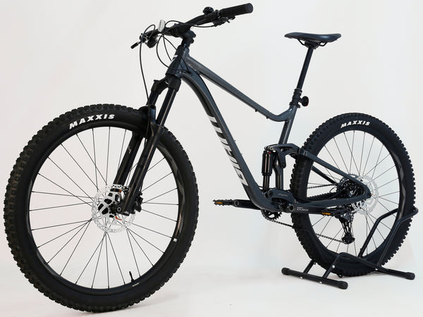 Giant Stance 29 2 2024 / LARGE / RRP: £1,999.00 / Tubeless / Excellent Condition