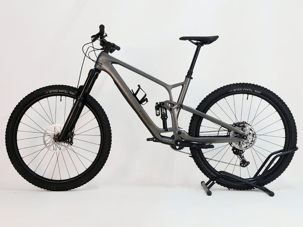 TREK Fuel EX 9.7 Gen 6 2023 CARBON/ XL / FOX / RRP: £4,175.00 / LIKE NEW!