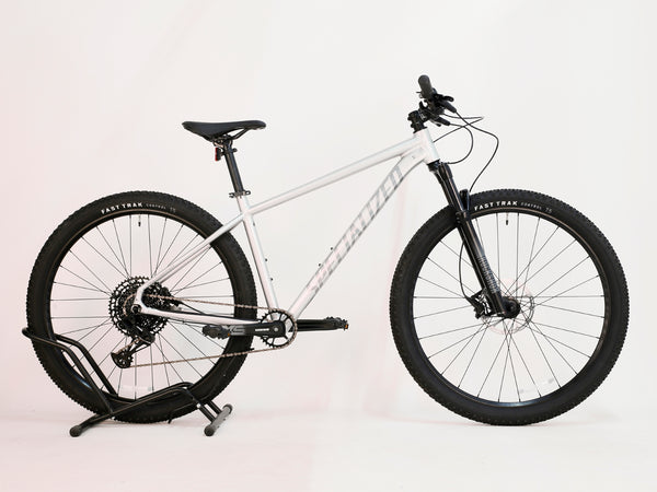 Specialized Rockhopper EXPERT 2023 / LARGE / Very Good Condition