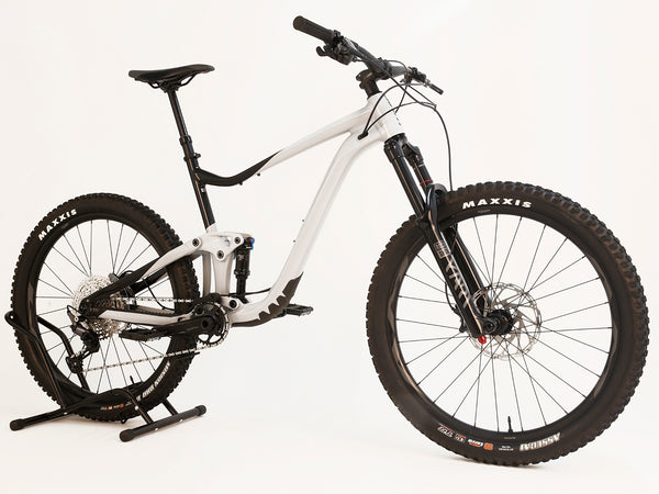 Giant Trance X 3 2023 / X-LARGE /RRP: £3,299.00 / Excellent Condition!