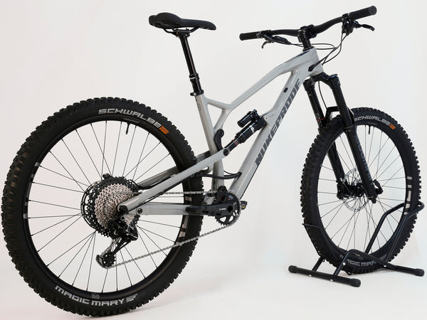 Nukeproof Mega 290 CARBON / LARGE / RRP: £5,499.00 / Very Good Condition