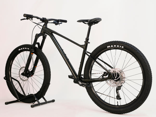 Giant Fathom 2 2022 / MEDIUM / RRP: £1,399.00 / Excellent Condition
