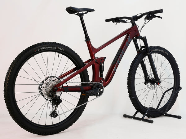 Trek Top Fuel 8 XT 2023 / LARGE / RRP: £3,250.00 / Like New!