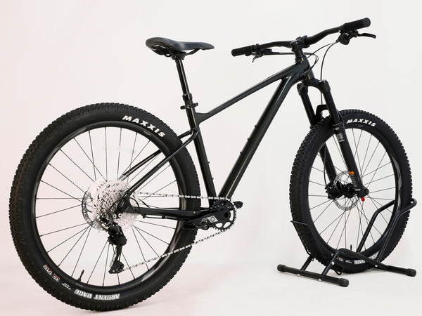 Giant Fathom 2 2022 / MEDIUM / RRP: £1,399.00 / Excellent Condition
