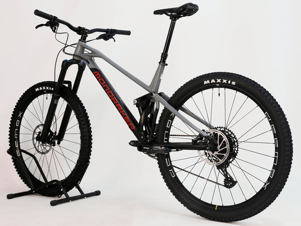Mondraker Foxy 29 2023 / LARGE / RRP: £3,899.00 / Excellent Condition