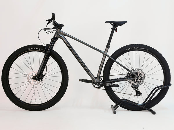 Specialized Chisel Hardtail 2025 / MEDIUM / RRP: £2,000.00 / Used only ONCE!