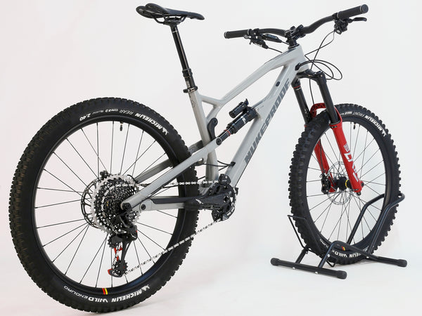 Nukeproof Mega 275 RS X01 Eagle CARBON / M-L / RRP: £5,299.99 / Very Good Condition