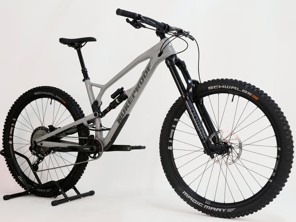 Nukeproof Mega 290 CARBON / LARGE / RRP: £5,499.00 / Very Good Condition