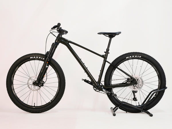 Giant Fathom 2 2022 / MEDIUM / RRP: £1,399.00 / Excellent Condition