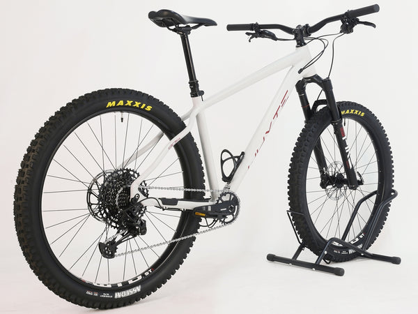 Close-up of the suspension fork on the Whyte 905 V5 2023 Mountain Bike, highlighting its RockShox performance.