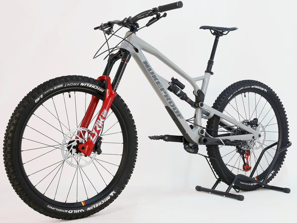 Nukeproof Mega 275 RS X01 Eagle CARBON / M-L / RRP: £5,299.99 / Very Good Condition