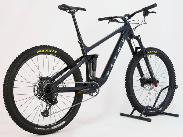 Vitus Escarpe 275 2023 CARBON / LARGE / RRP: £2,599.99 / Very Good Condition!