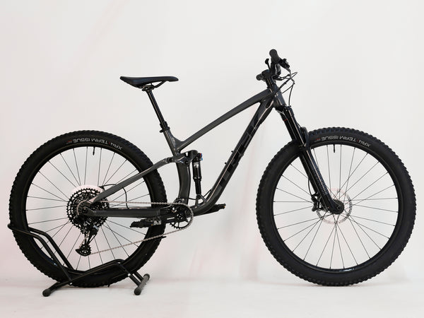 Trek Fuel EX 7 2022 / MEDIUM / RRP: £2,950.00 / Like NEW!