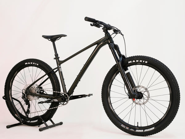 Giant Fathom 2 2022 / MEDIUM / RRP: £1,399.00 / Excellent Condition