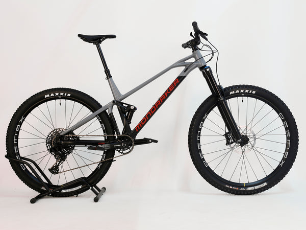 Mondraker Foxy 29 2023 / LARGE / RRP: £3,899.00 / Excellent Condition