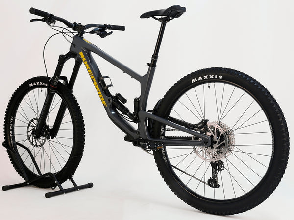 Nukeproof Giga 290 Comp Carbon 2022 / LARGE / RRP: £3,699.00 / Very Good Condition