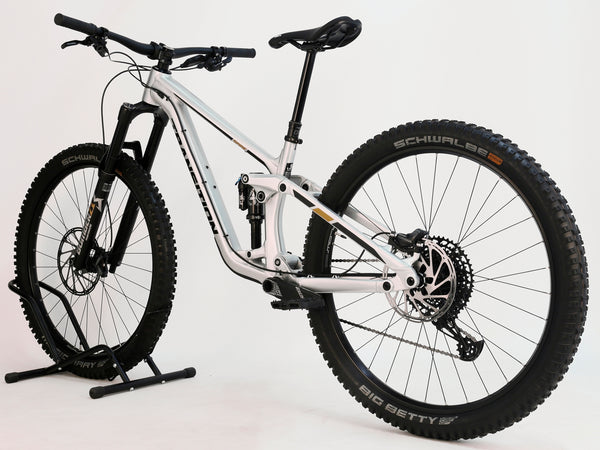 Transition Spire Alloy NX 2022/ MEDIUM / RRP: £4,299.00 / Very Good Condition